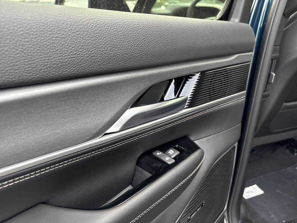 New 2026 Jeep Grand Wagoneer L Limited AWD/4WD image 19