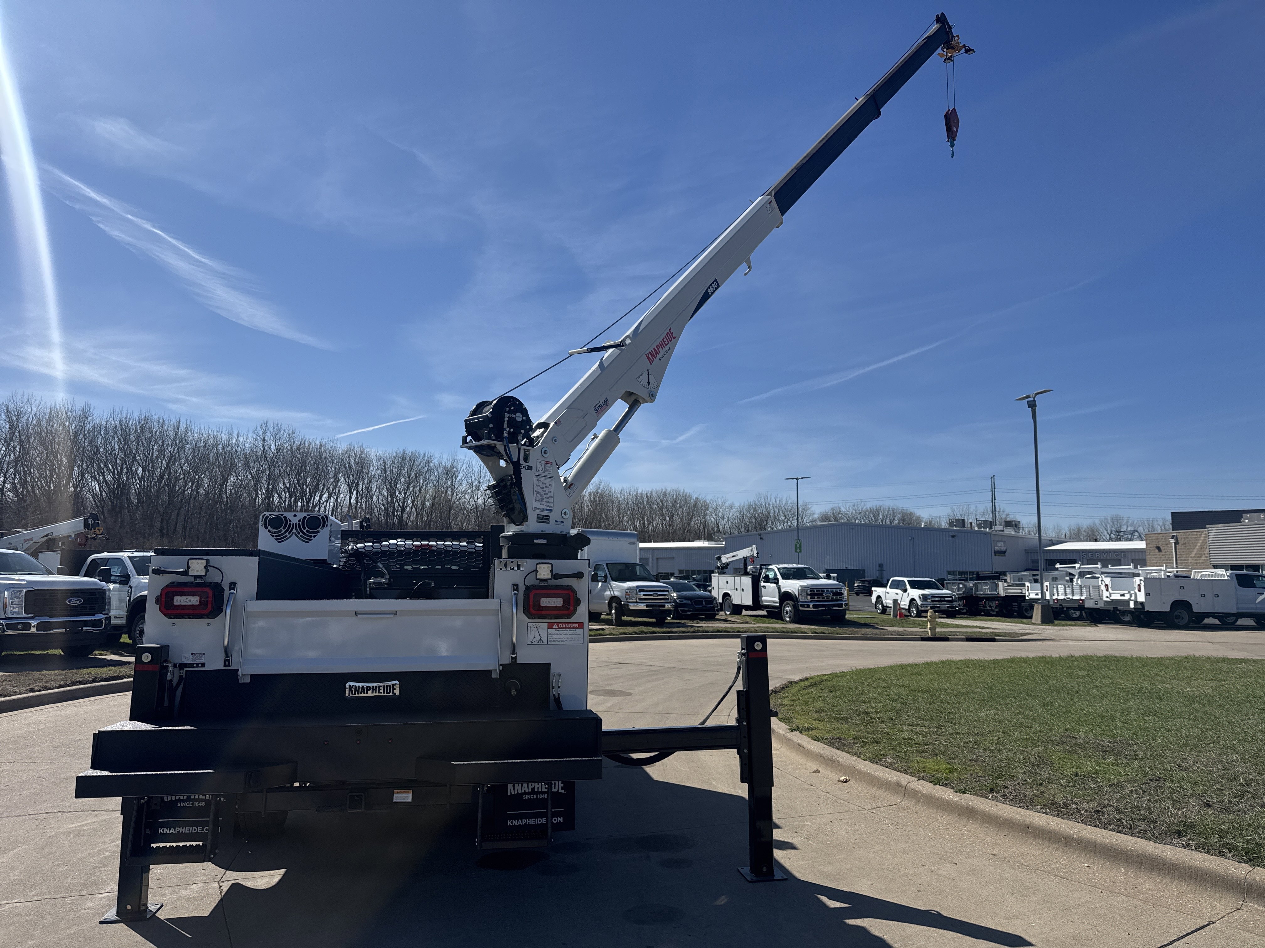 New 2026 Ford F550 4x4 Supercab Super Duty image 18