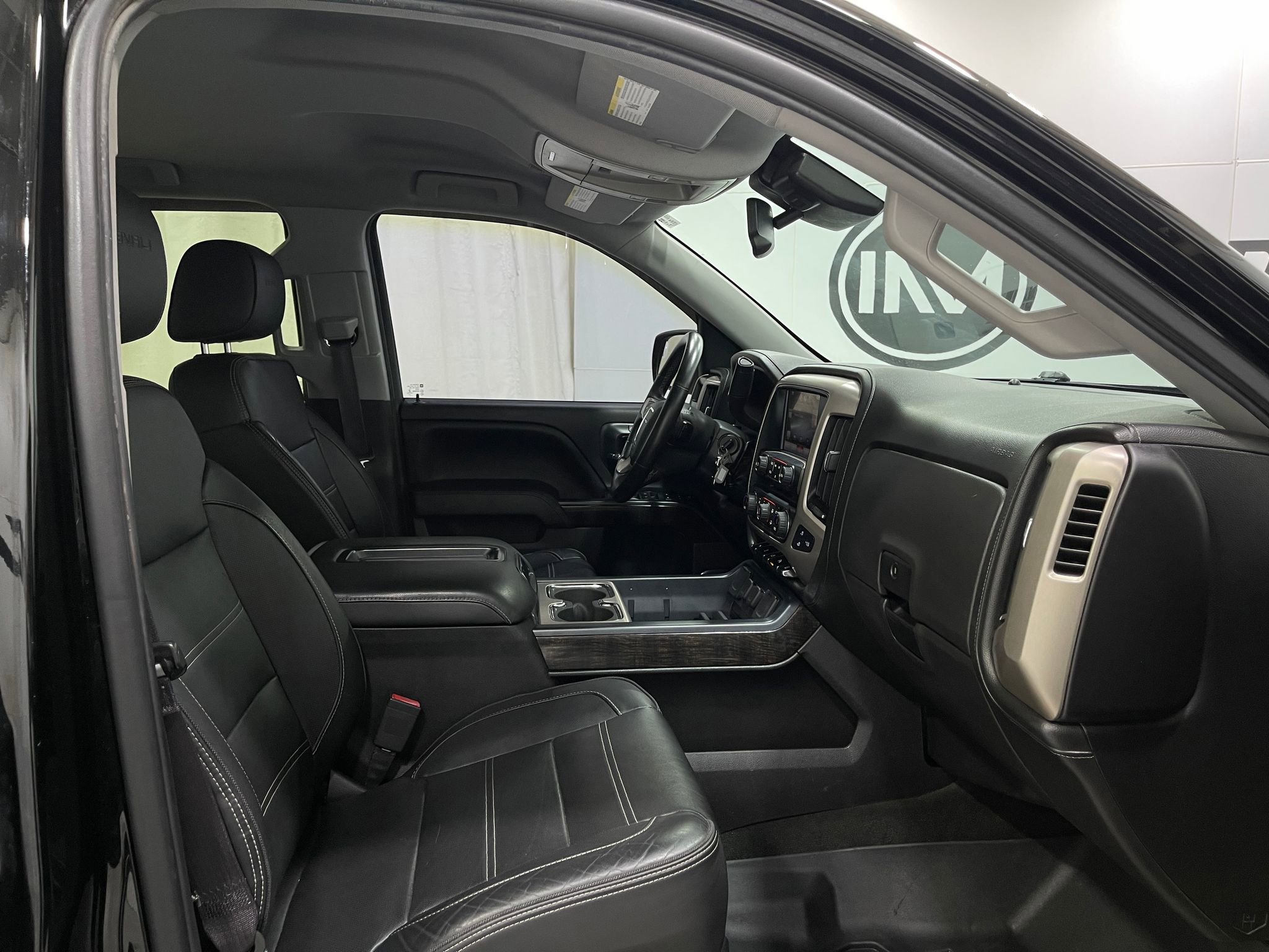 Used 2014 GMC Sierra 1500 Denali w/ Driver Alert Package image 31