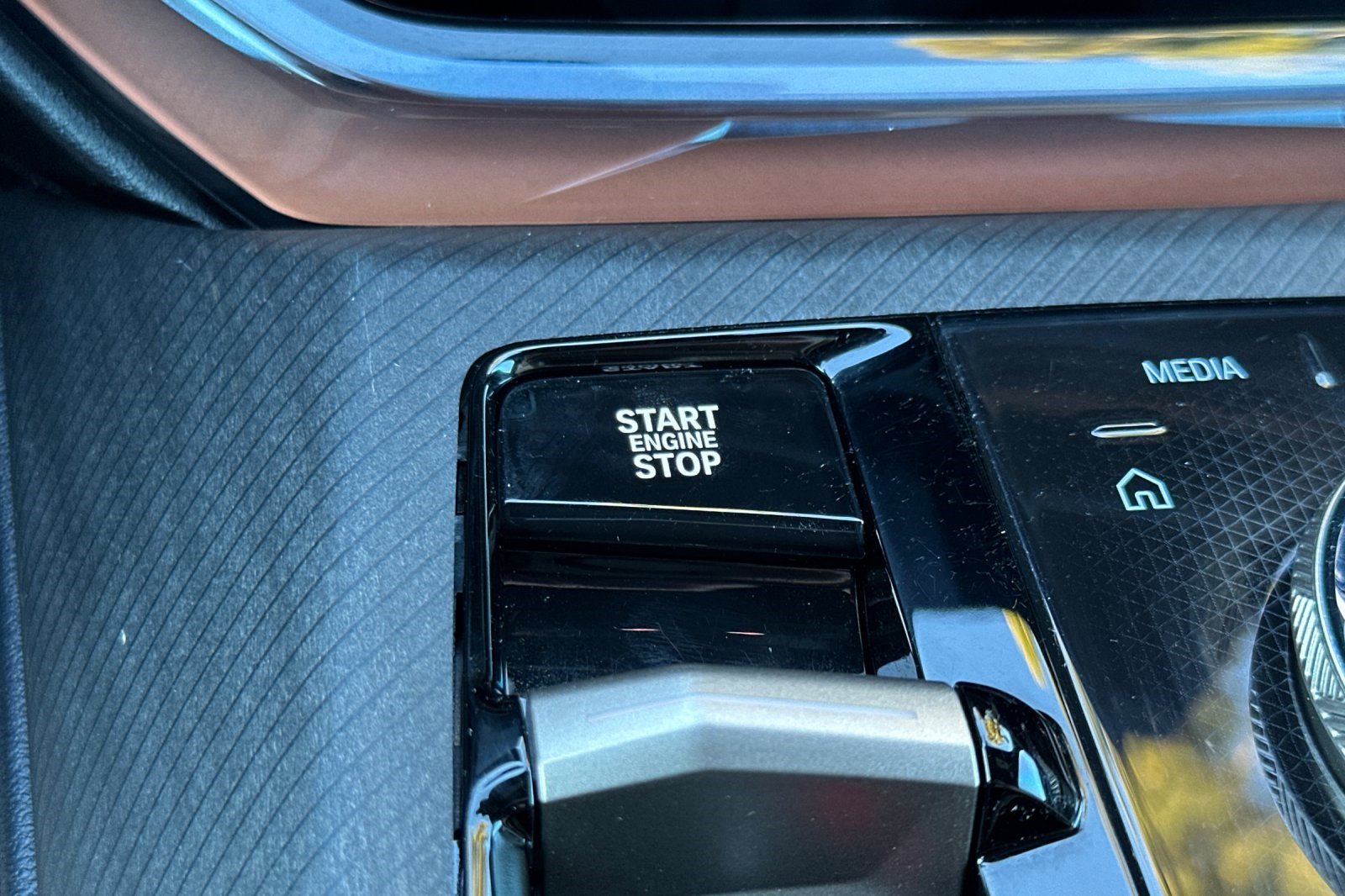 Used 2025 BMW X3 xDrive30i w/ Premium Package image 28