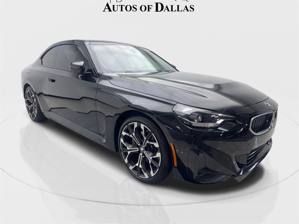 Used 2025 BMW 230i Coupe w/ M Sport Package image 4