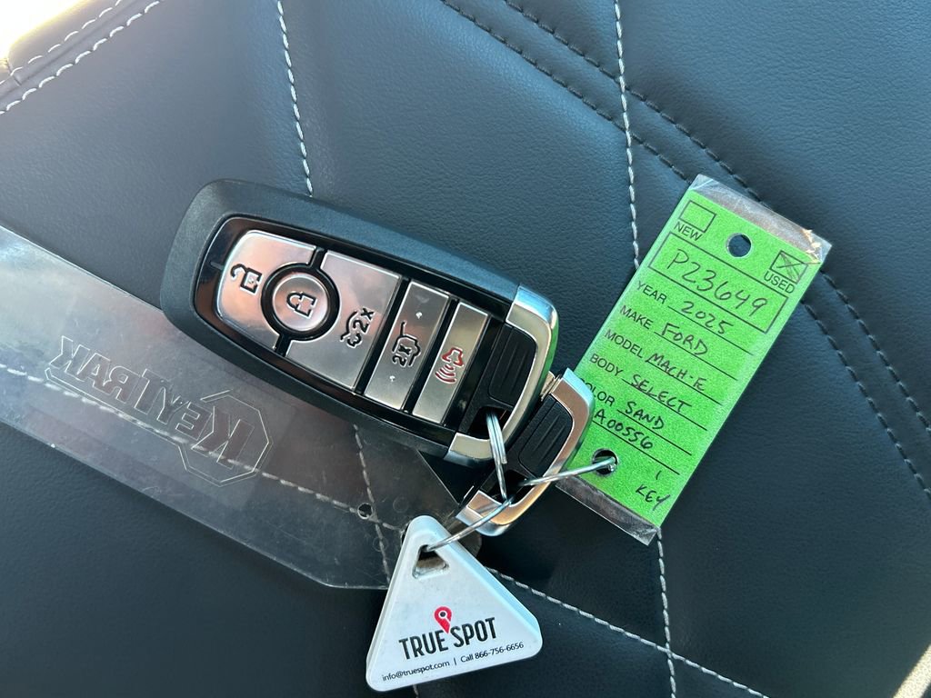 Used 2025 Ford Mustang Mach-E Select w/ Comfort Package Lite image 30