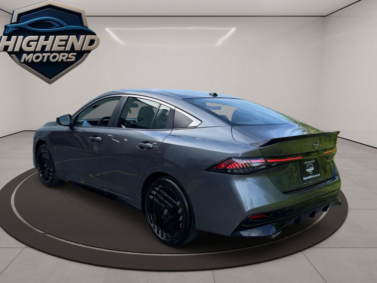 Used 2026 Nissan Sentra SR w/ Floor Mat Package FWD image 4