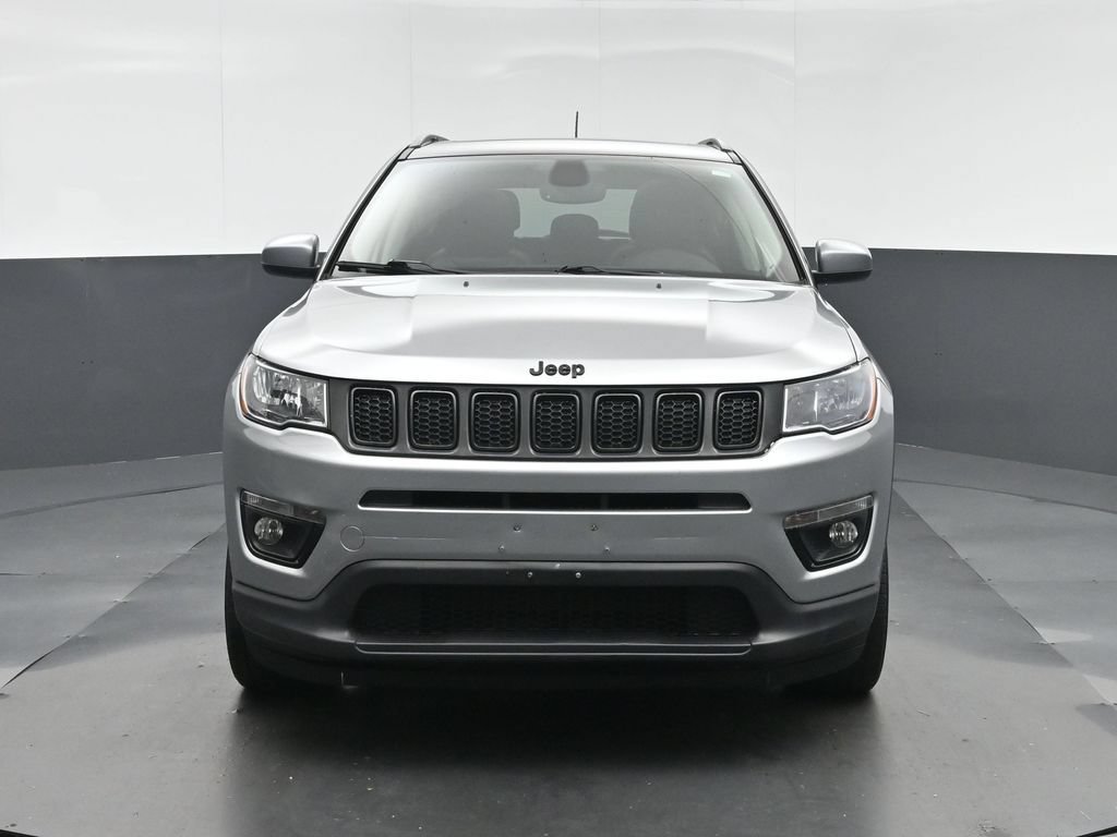 Used 2019 Jeep Compass Latitude AWD/4WD image 2