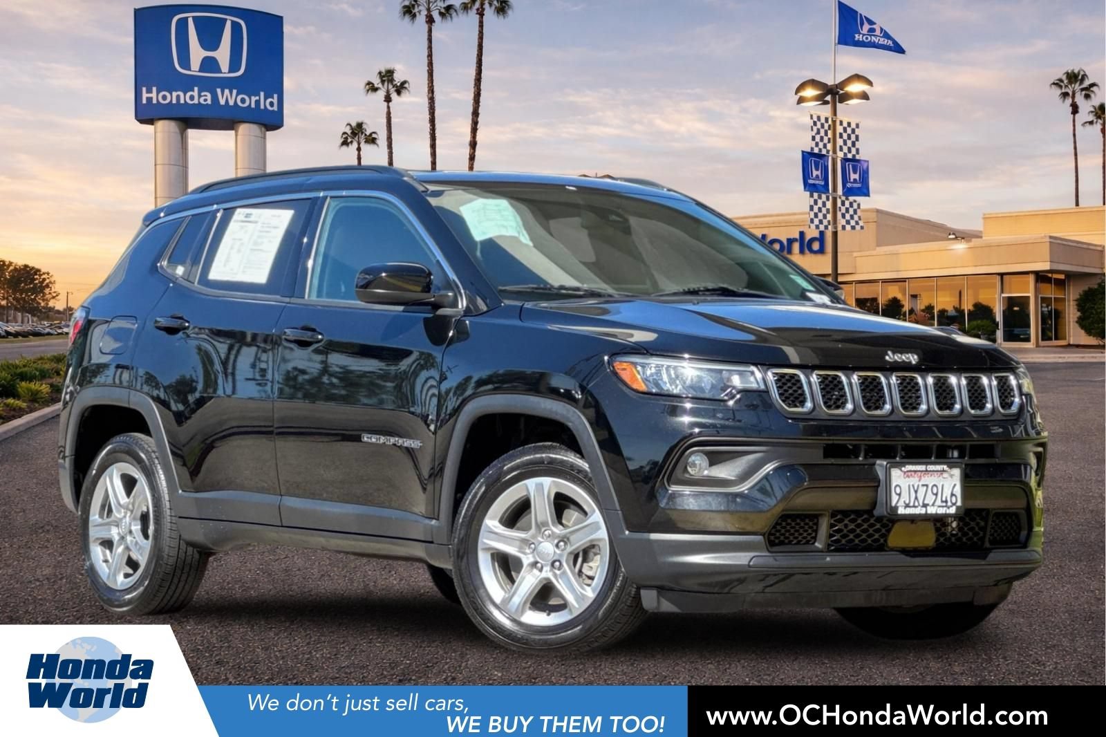 Used 2024 Jeep Compass Latitude AWD/4WD image 1