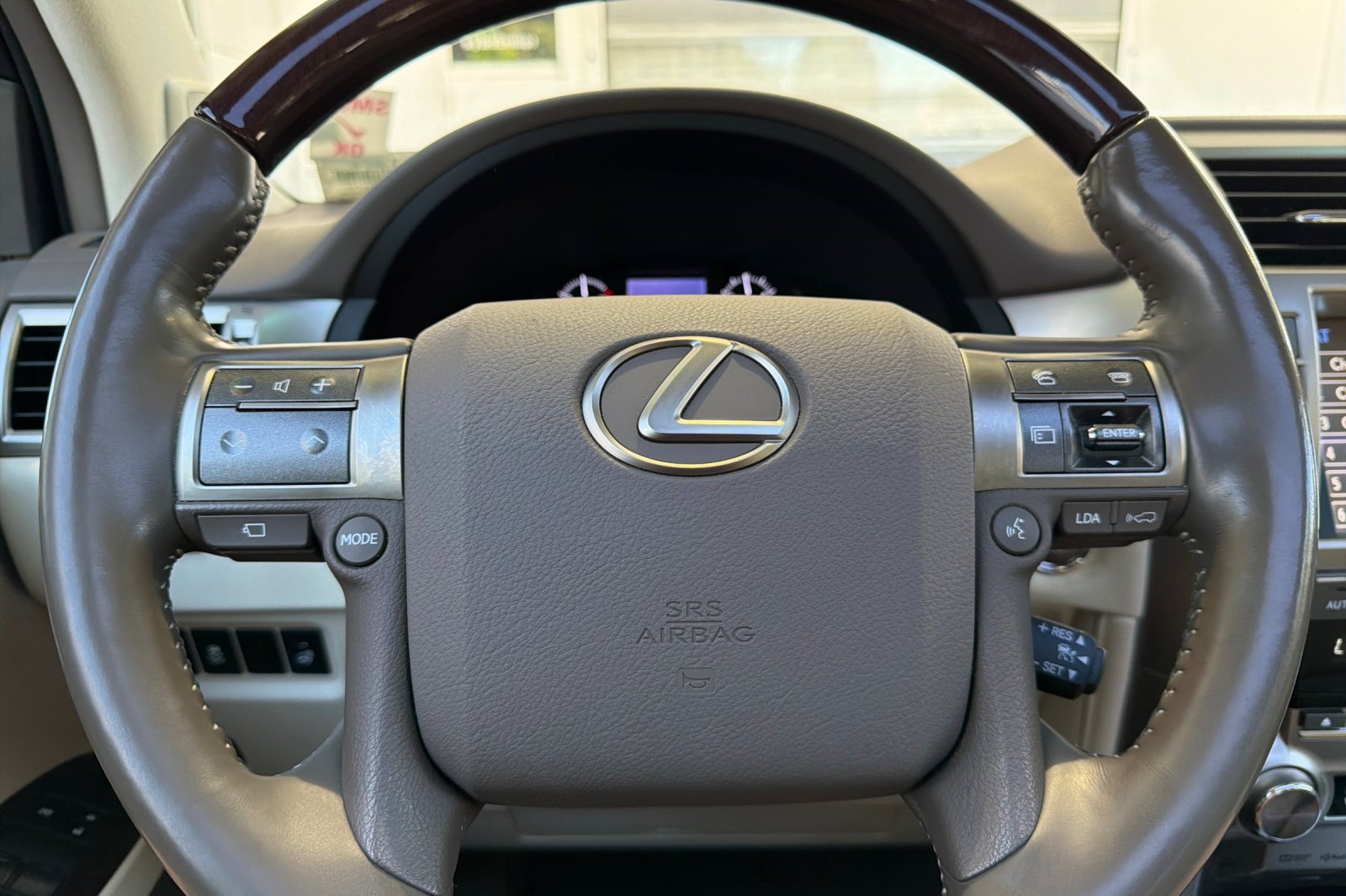Used 2019 Lexus GX 460 Luxury AWD/4WD image 28