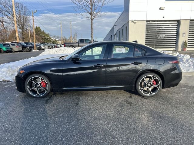 New 2026 Alfa Romeo Giulia AWD w/ Driving Assist Package image 5