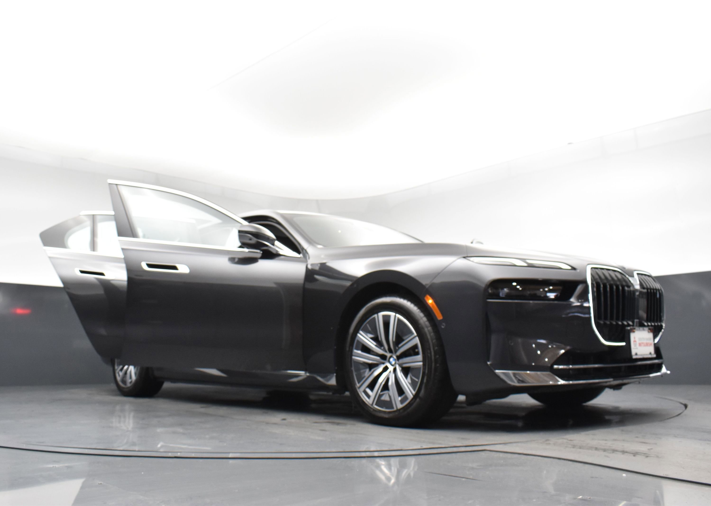 Used 2024 BMW i7 eDrive50 RWD image 29