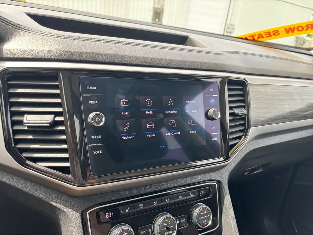 Used 2021 Volkswagen Atlas SEL AWD/4WD image 21