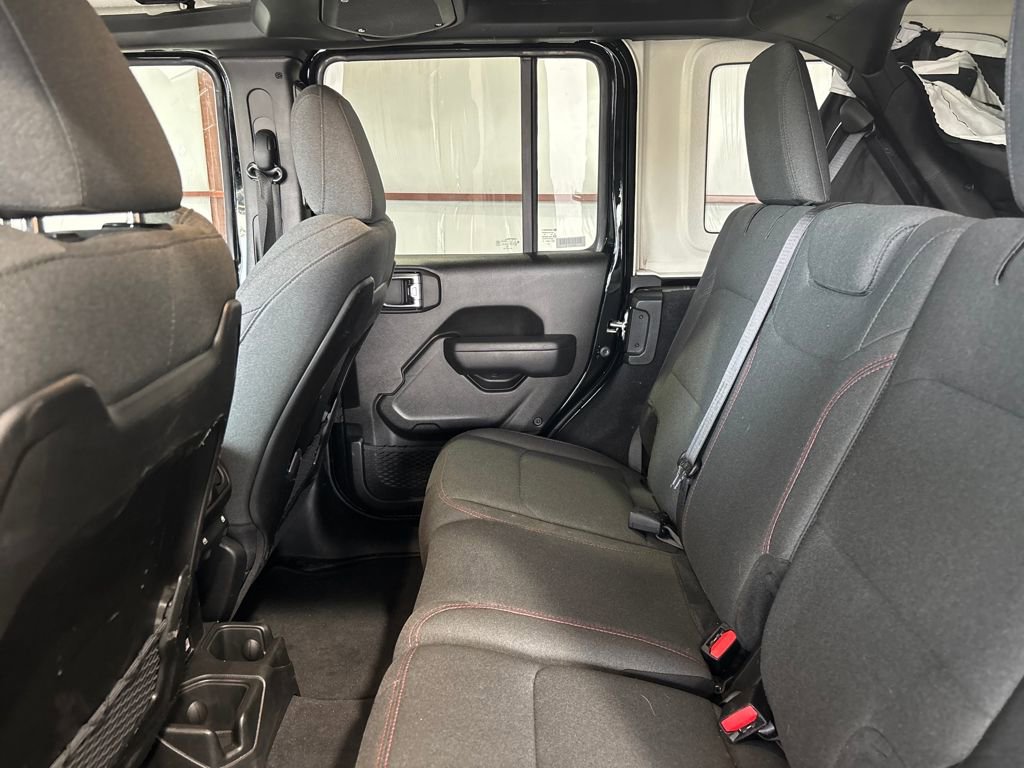 Used 2025 Jeep Wrangler Unlimited Rubicon image 12