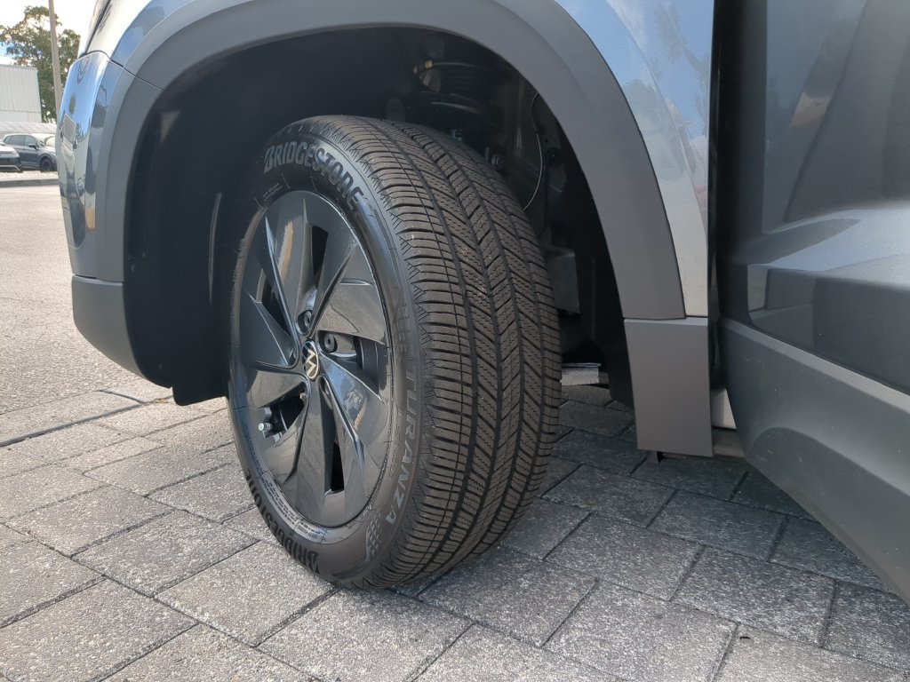 Certified 2026 Volkswagen Taos S FWD image 31