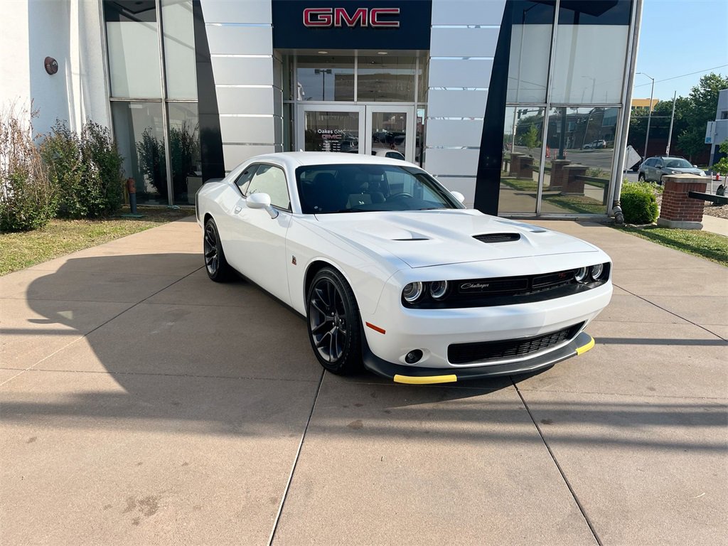 Used 2022 Dodge Challenger R/T Scat Pack w/ Scat Pack Stripe image 1