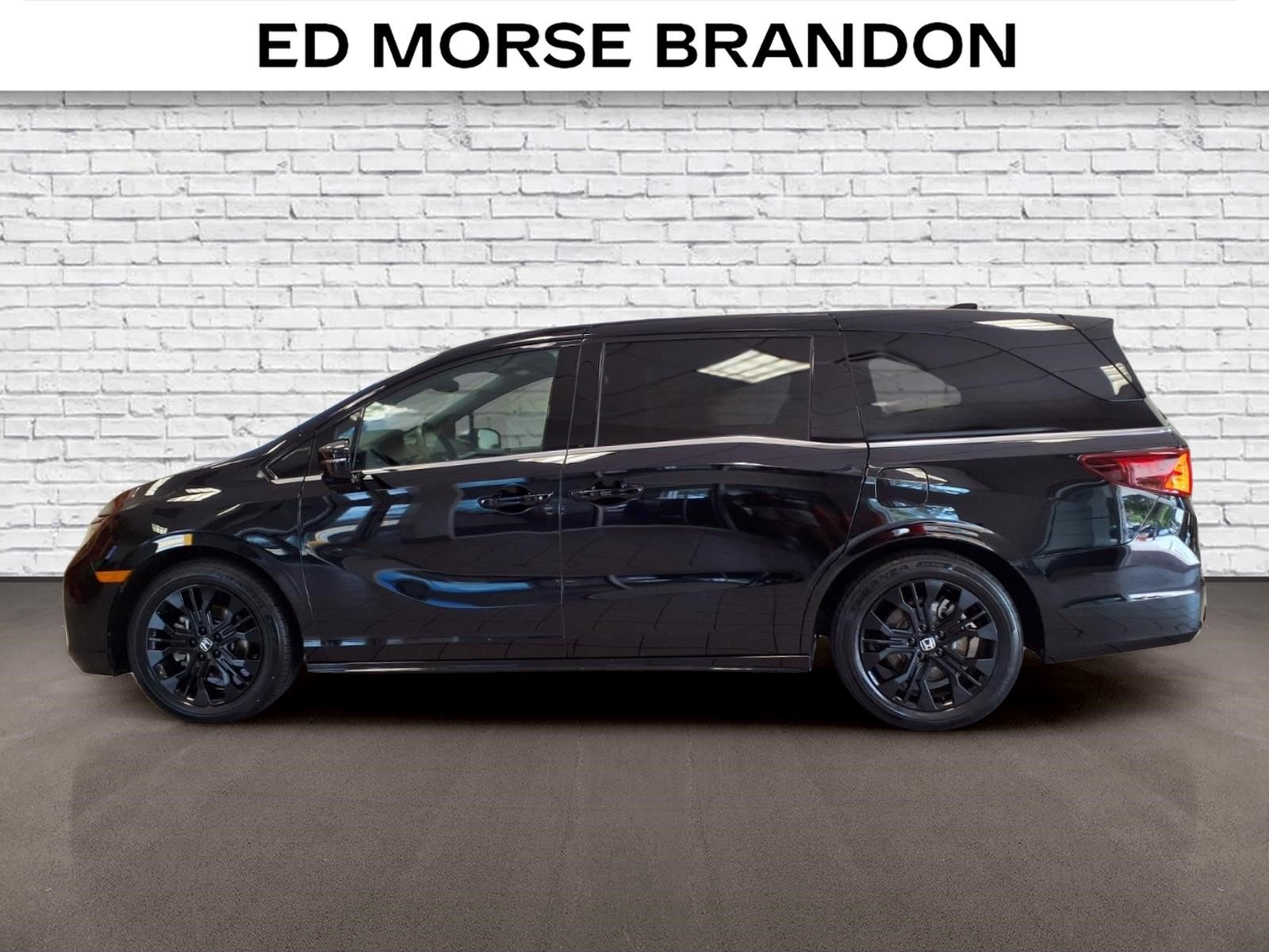 Used 2025 Honda Odyssey Sport-L video 2