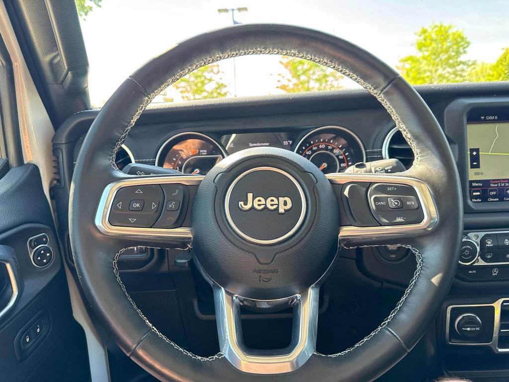 Used 2023 Jeep Wrangler Unlimited Sahara w/ Cold Weather Group AWD/4WD image 17