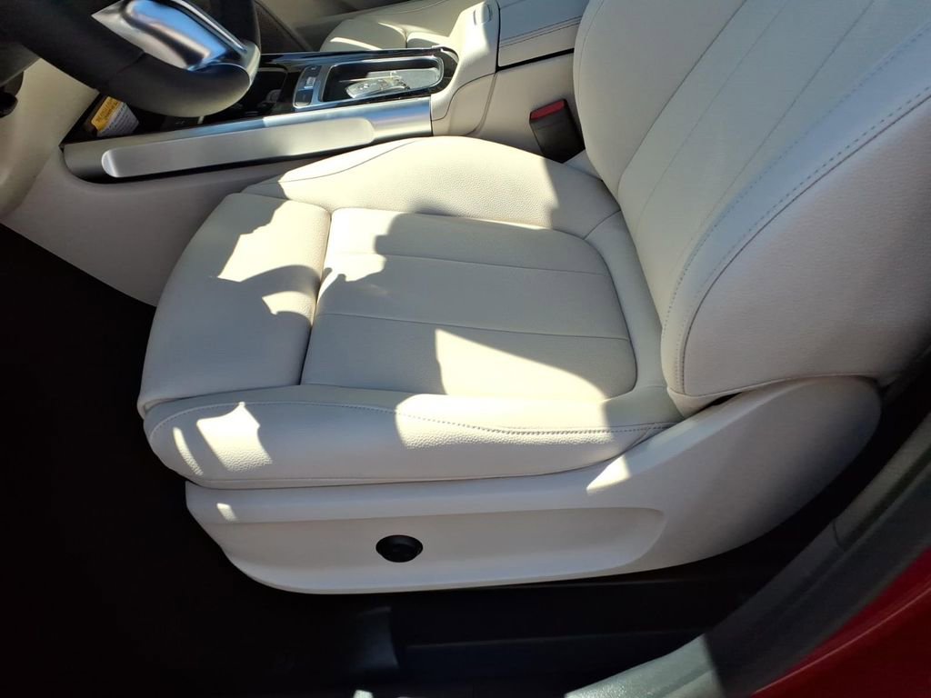 New 2026 Mercedes-Benz GLB 250 4MATIC image 15