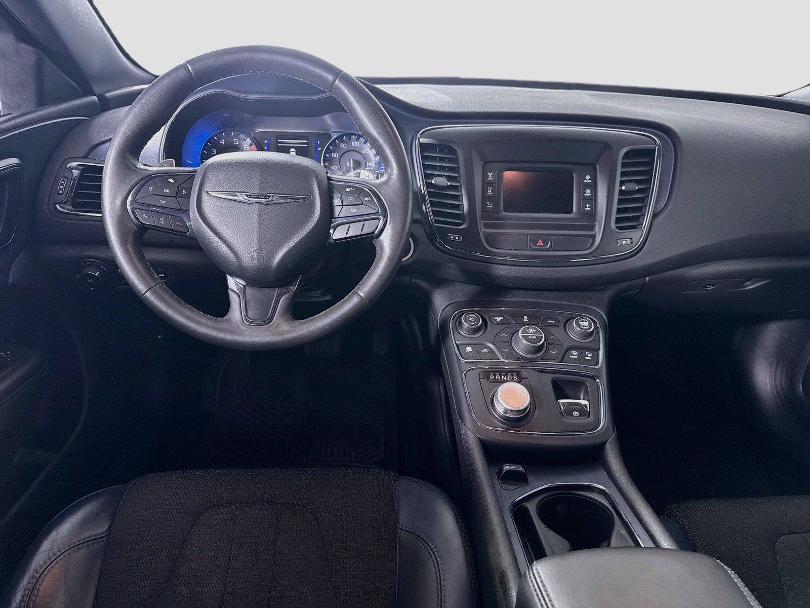 Used 2015 Chrysler 200 S FWD image 2