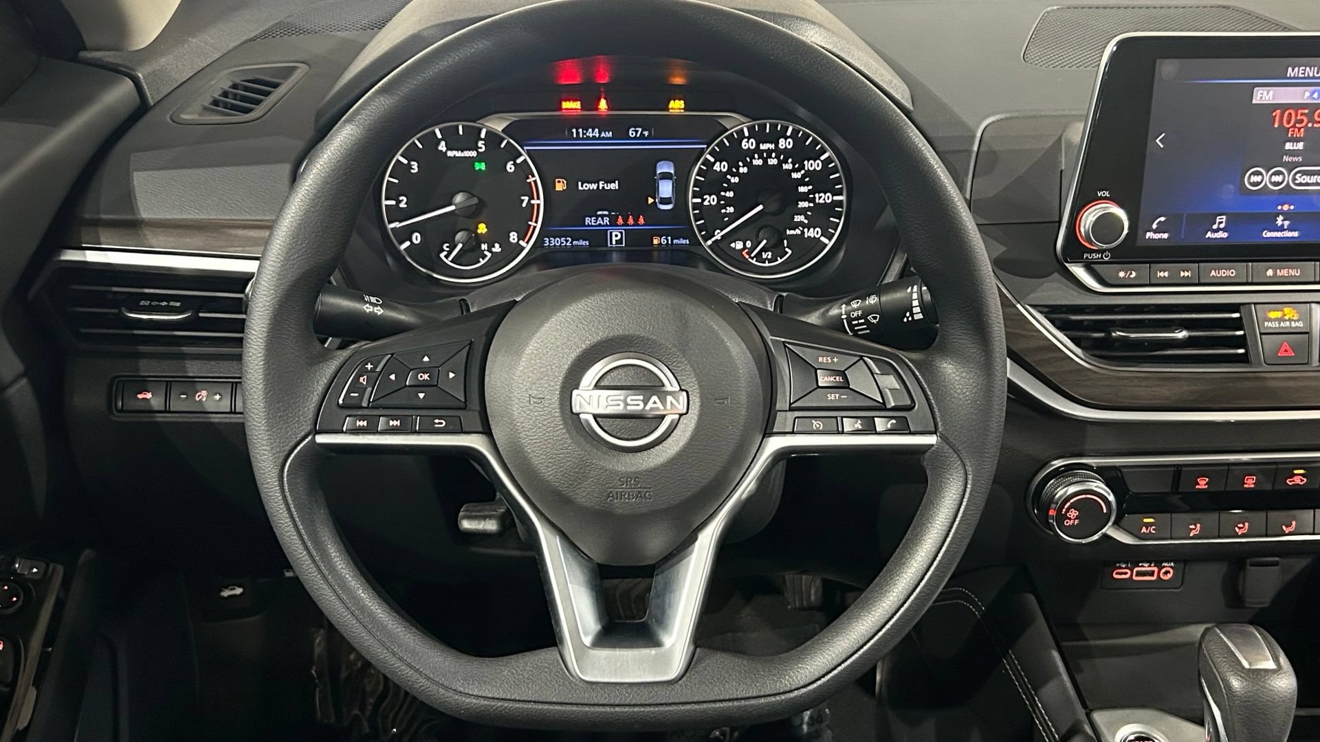 Used 2023 Nissan Altima 2.5 SV FWD image 59