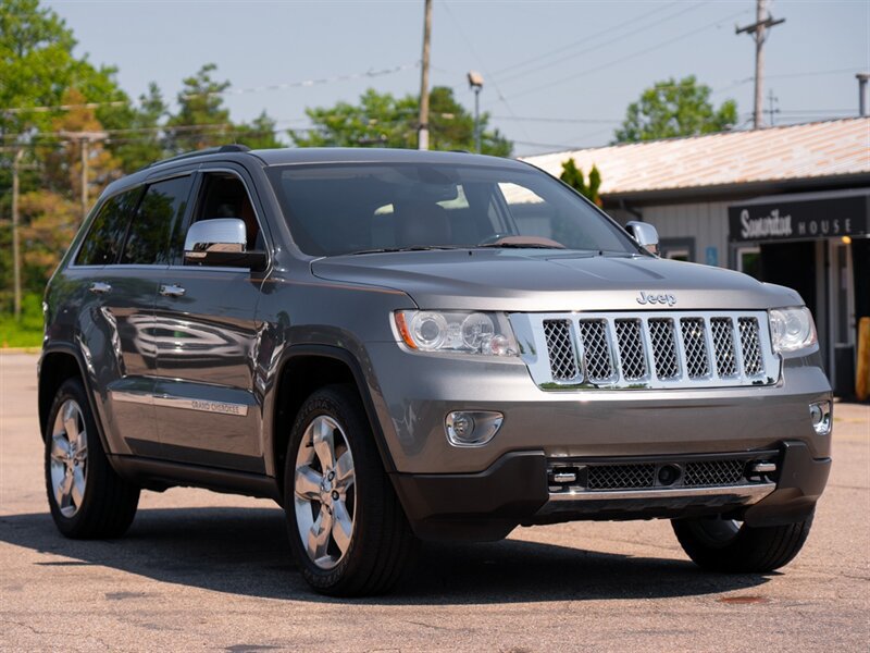 Used 2012 Jeep Grand Cherokee Overland Summit AWD/4WD image 3