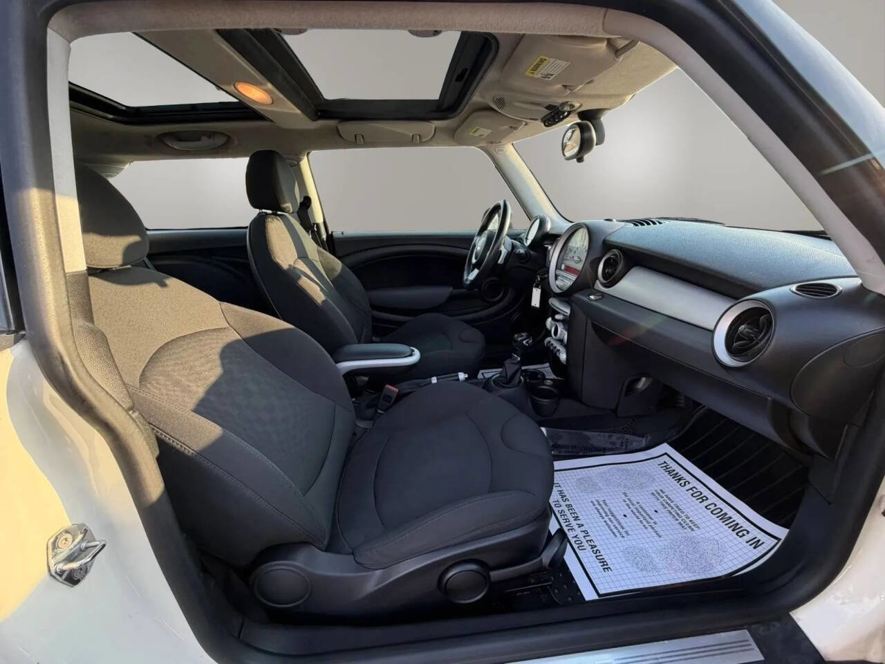 Used 2009 MINI Cooper Hardtop image 11