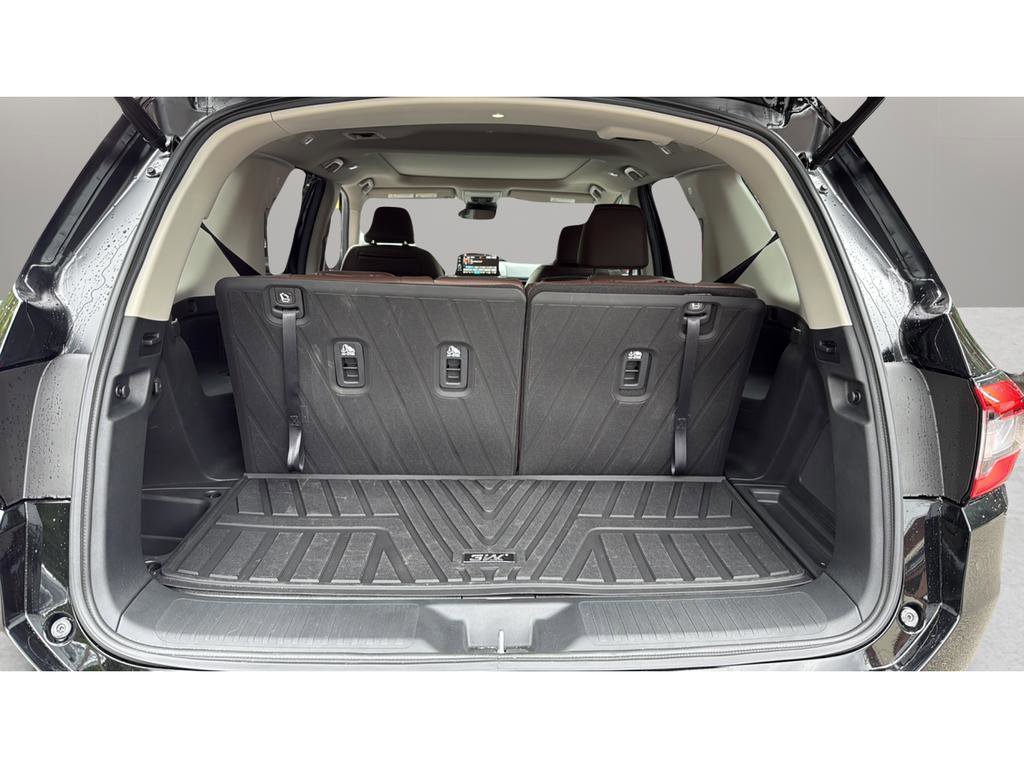 Used 2025 Honda Pilot Elite image 18