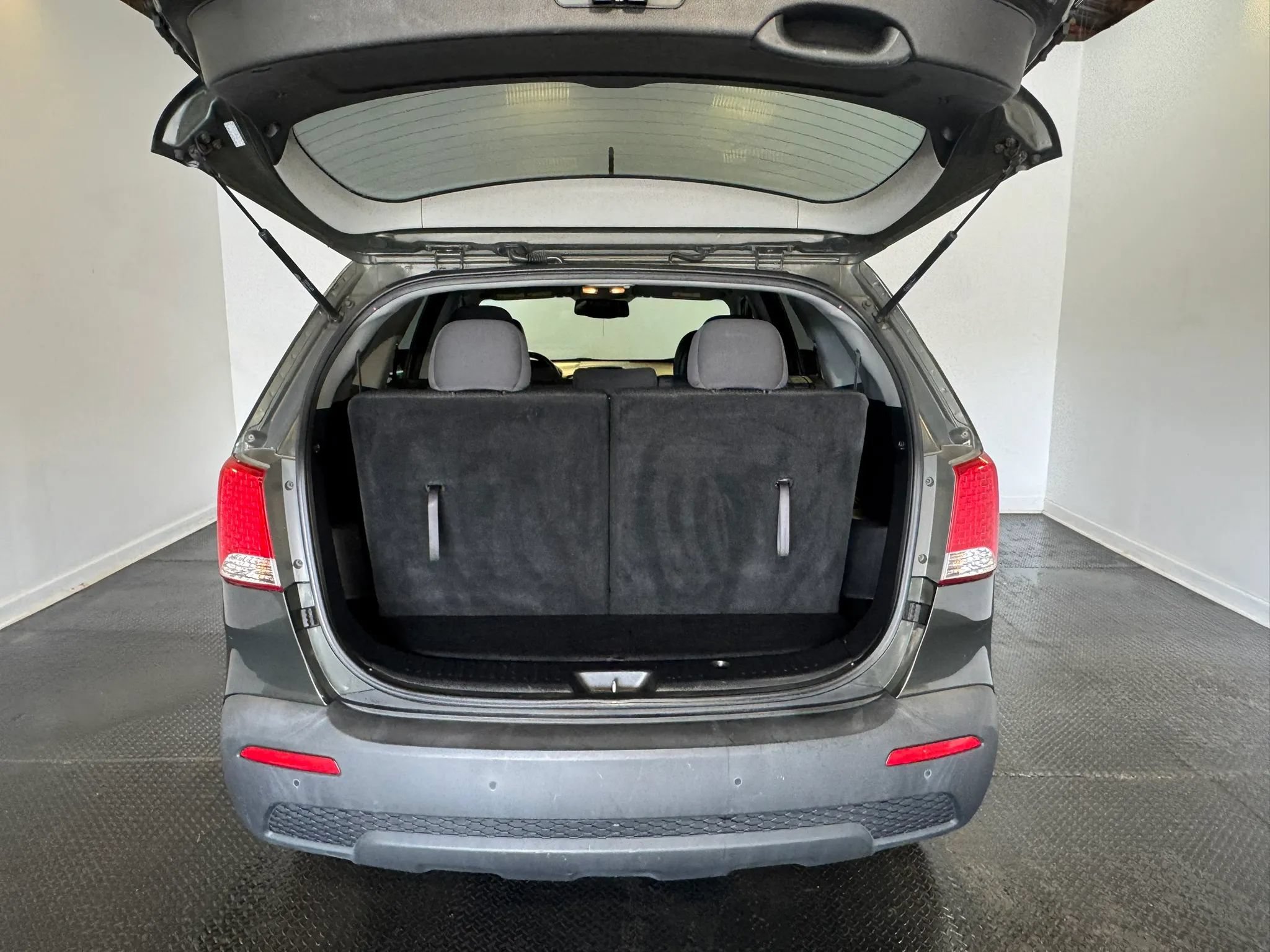 Used 2011 Kia Sorento 2WD w/ Convenience Pkg image 27
