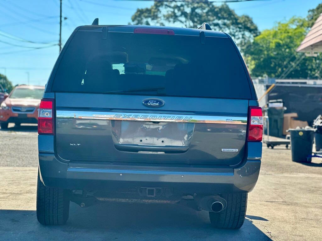 Used 2016 Ford Expedition EL XLT w/ Equipment Group 202A AWD/4WD image 7