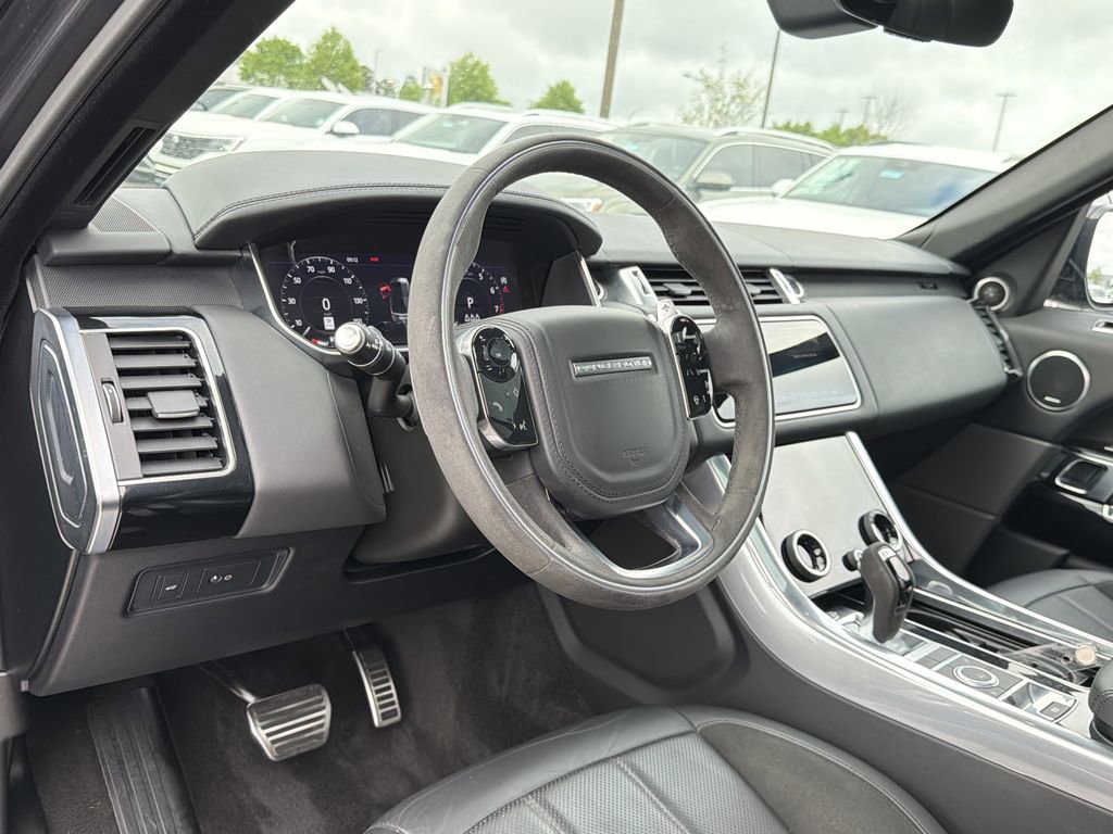 Used 2020 Land Rover Range Rover Sport HST image 10