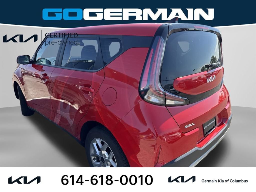 Certified 2023 Kia Soul LX w/ LX Technology Package FWD image 3