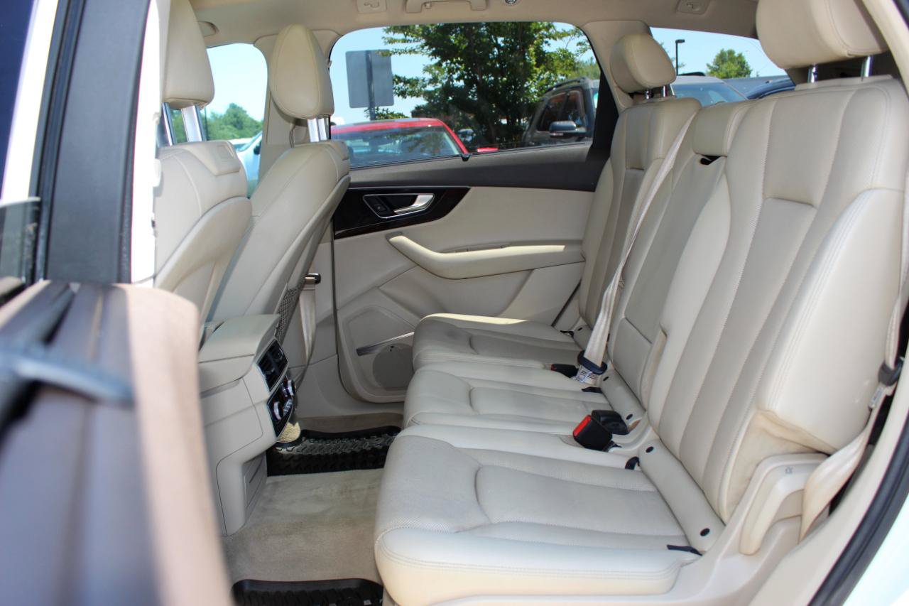 Used 2017 Audi Q7 3.0T Premium Plus AWD/4WD image 16
