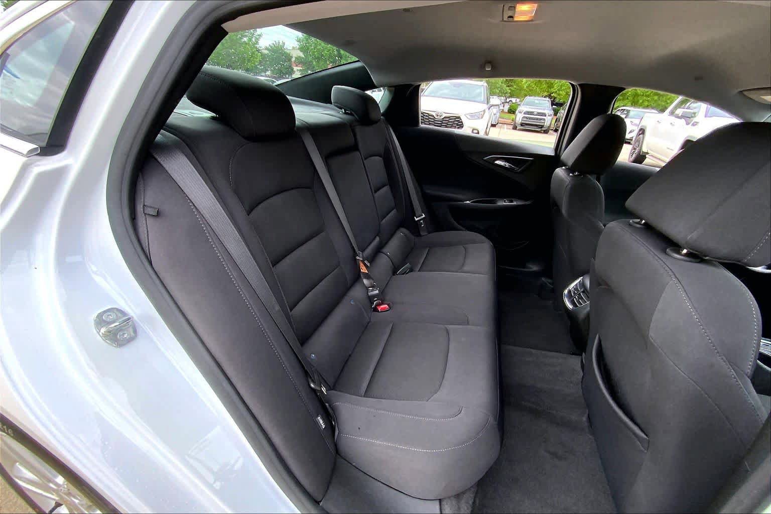 Used 2023 Chevrolet Malibu LT FWD image 19