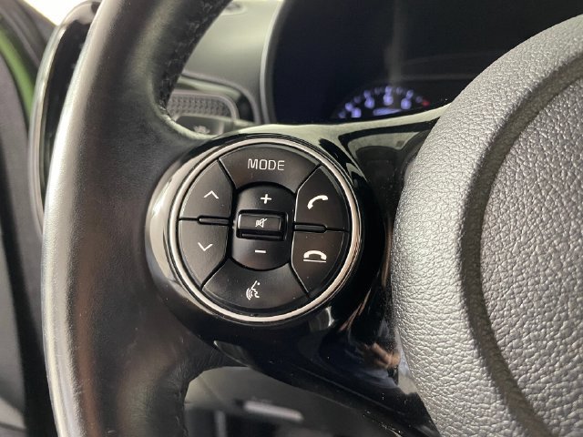 Used 2020 Kia Soul EX FWD image 11