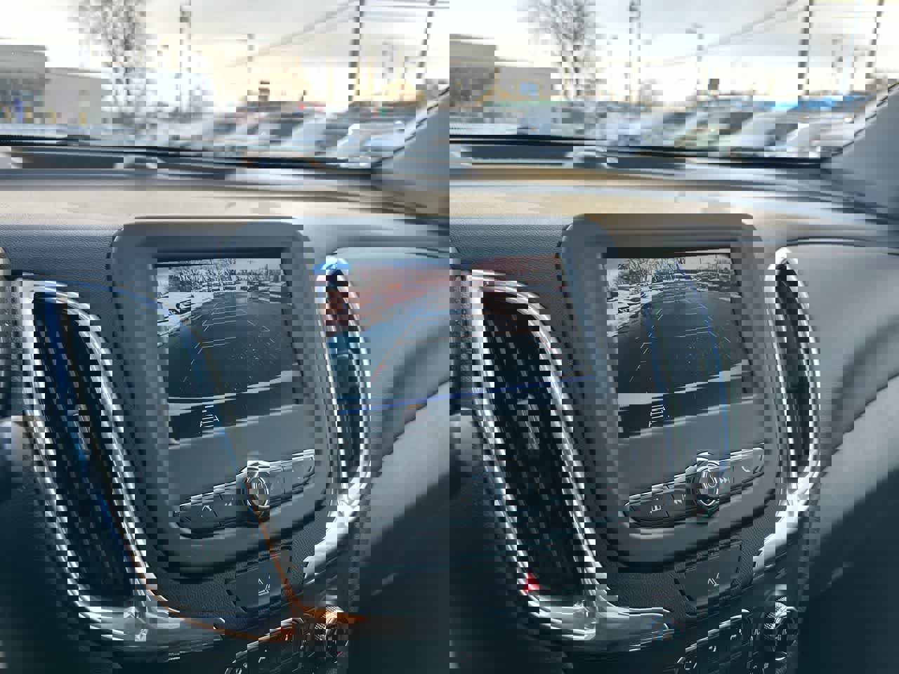 Used 2020 Chevrolet Equinox LT w/ Driver Convenience Package image 31