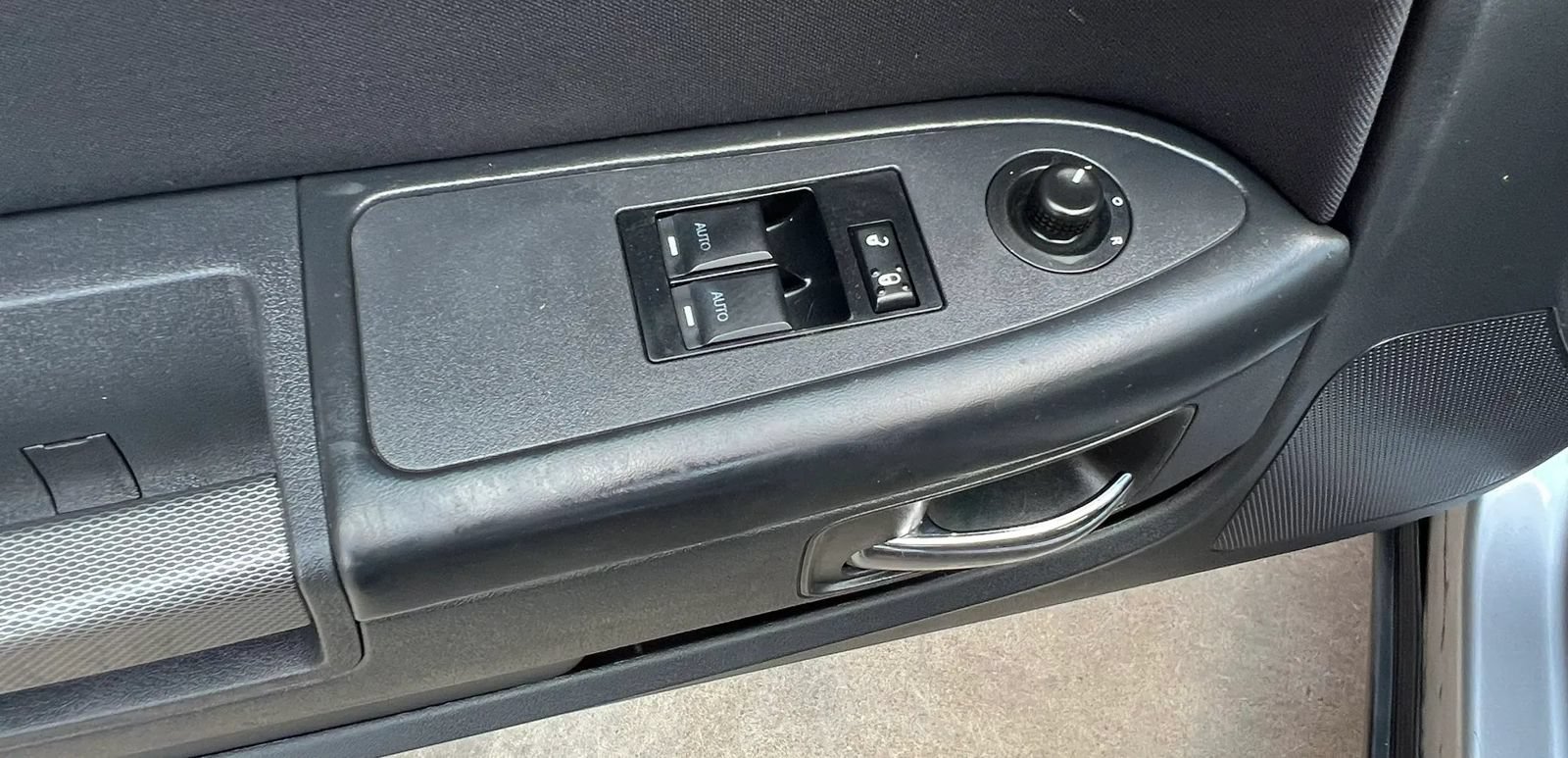 Used 2014 Dodge Challenger R/T w/ R/T Redline Group RWD image 13