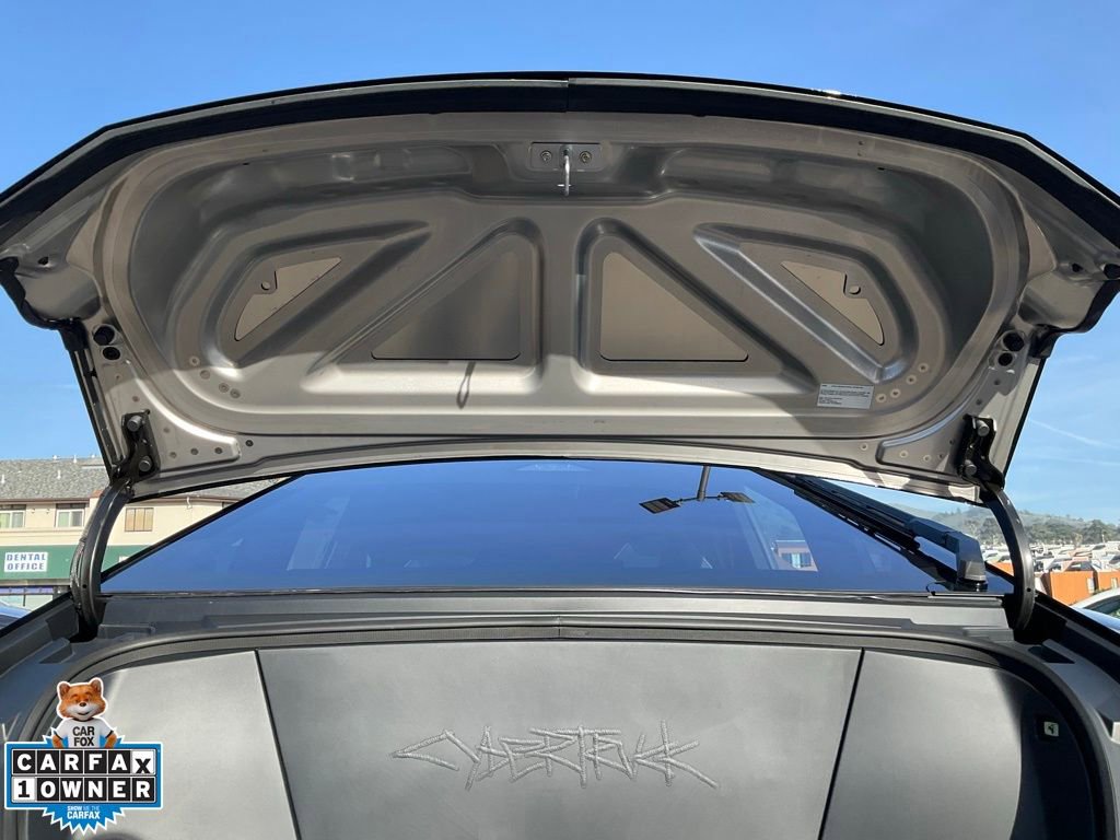 Used 2024 Tesla Cybertruck AWD Crew Cab image 12