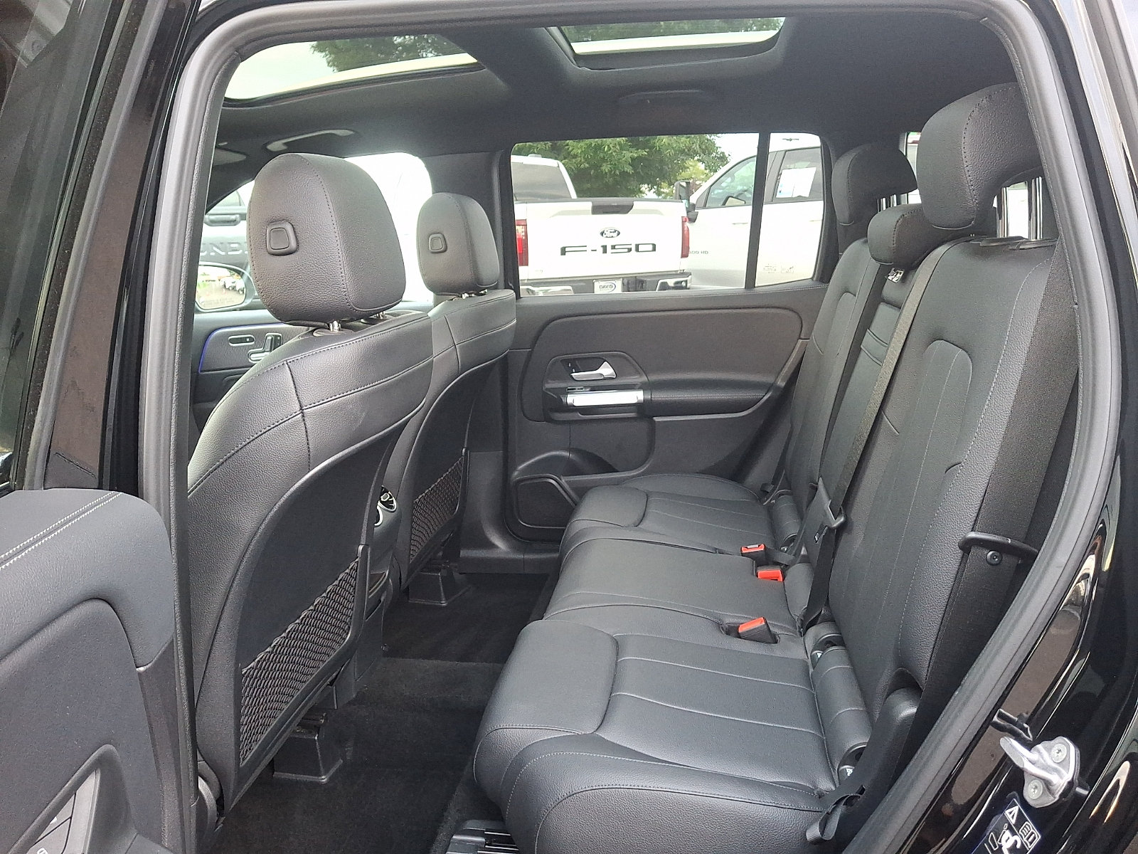 Used 2021 Mercedes-Benz GLB 250 4MATIC image 10