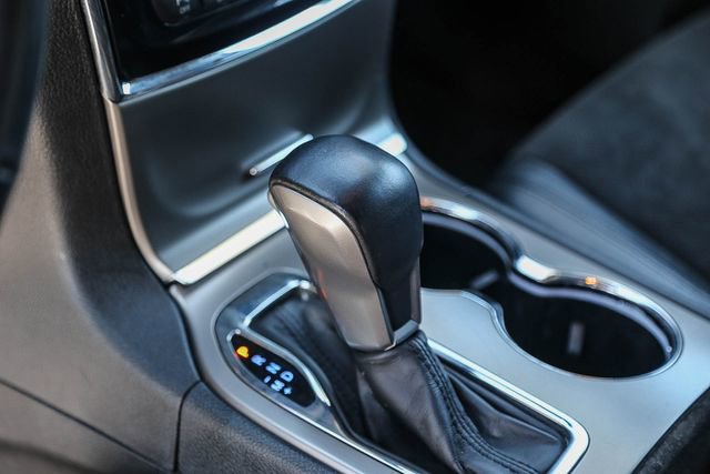 Used 2021 Jeep Grand Cherokee Laredo X RWD image 21