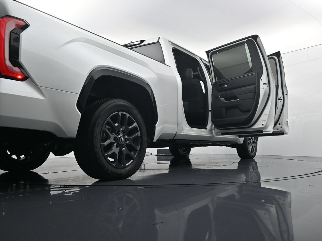 Used 2026 Toyota Tundra Platinum AWD/4WD image 43