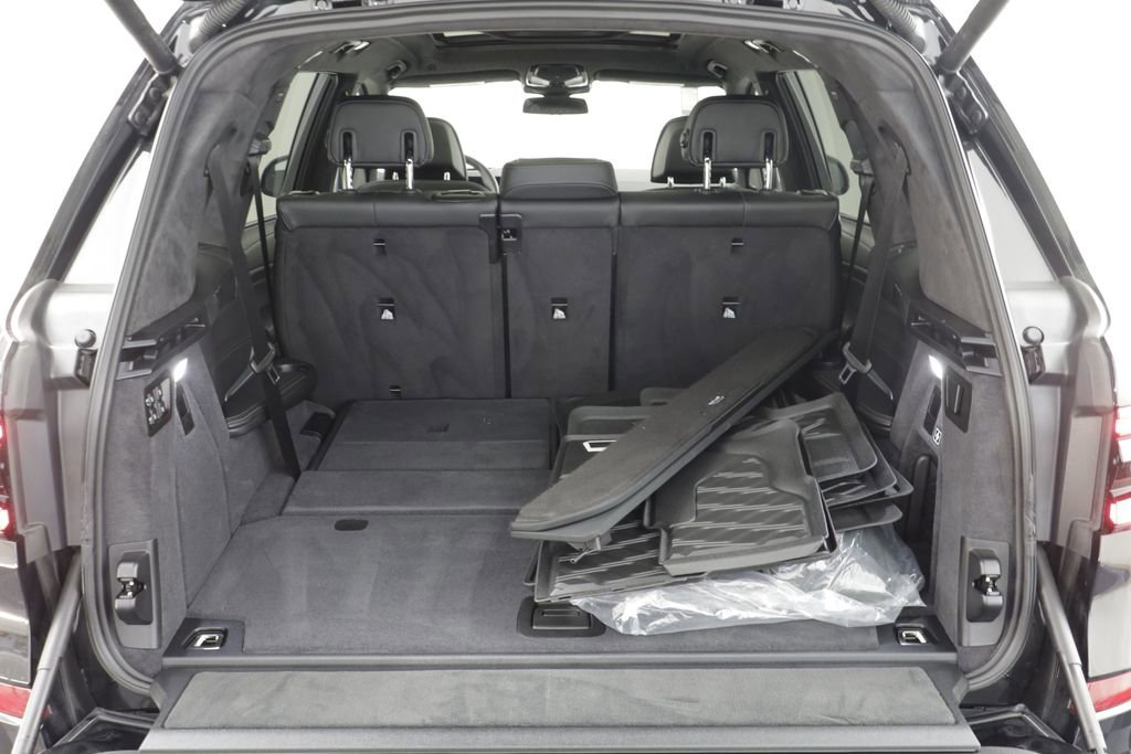 Certified 2026 BMW X7 M60i image 18
