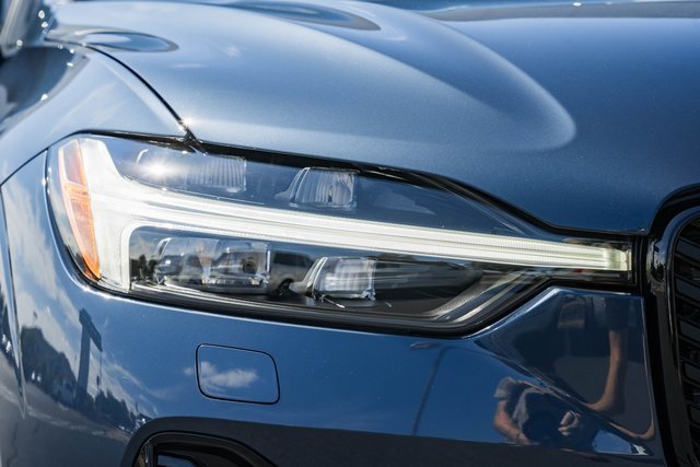 New 2026 Volvo XC60 B5 Ultra w/ Protection Package Premier image 12