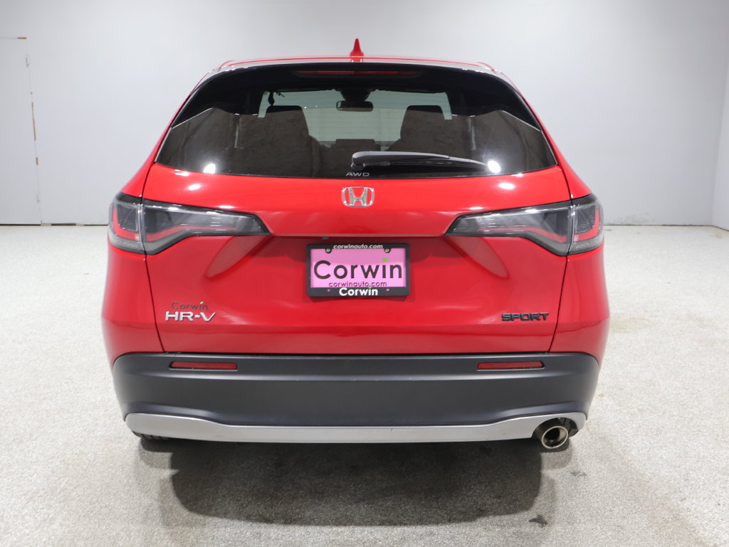 Used 2025 Honda HR-V Sport image 3