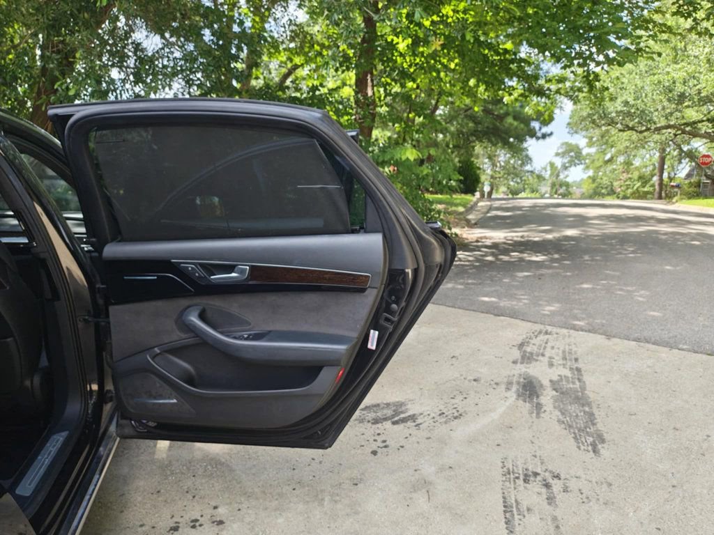 Used 2015 Audi A8 L 3.0T w/ Premium Package image 5