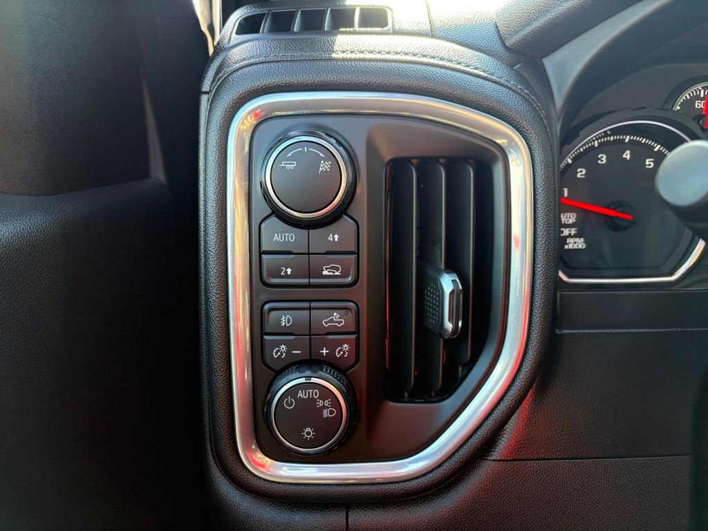 Used 2019 Chevrolet Silverado 1500 RST w/ All-Star Edition AWD/4WD image 22