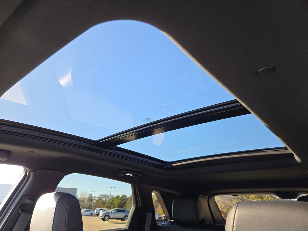 New 2025 Cadillac XT5 Premium Luxury w/ LPO, Red Accent Package image 27