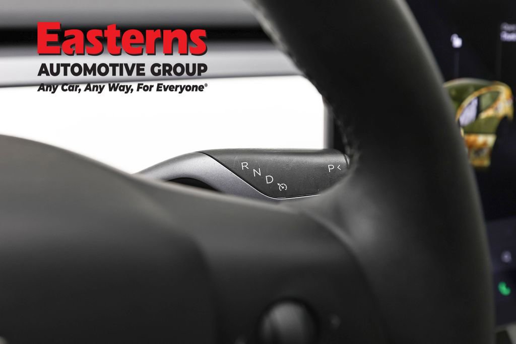 Used 2020 Tesla Model Y Long Range image 12