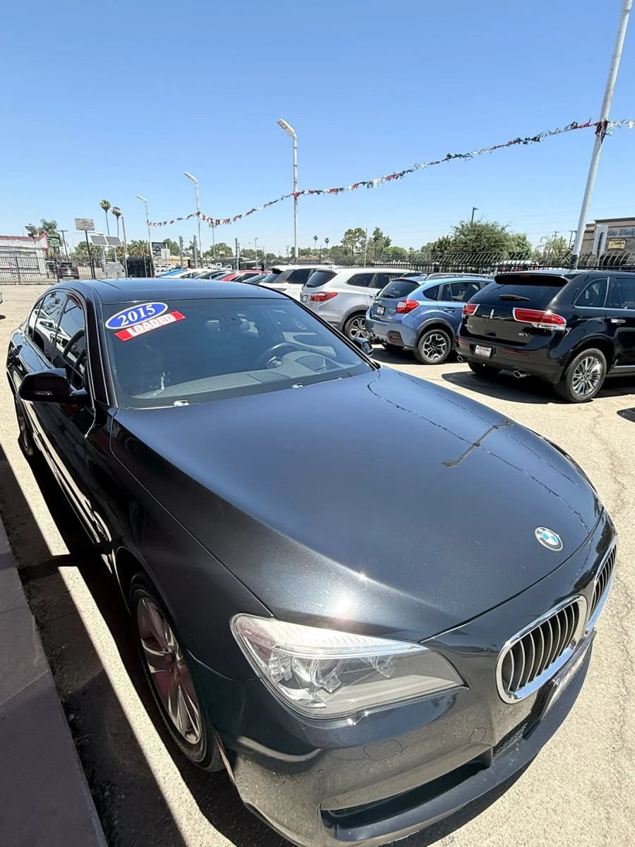 Used 2015 BMW 740i RWD image 3