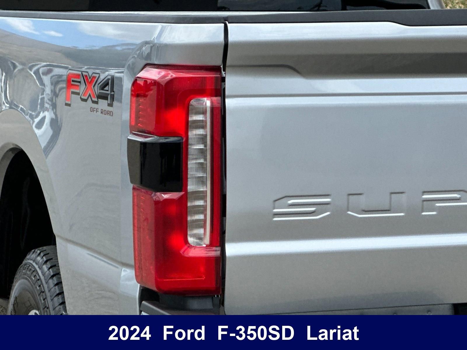 Used 2024 Ford F350 Lariat w/ Lariat Ultimate Package AWD/4WD image 36
