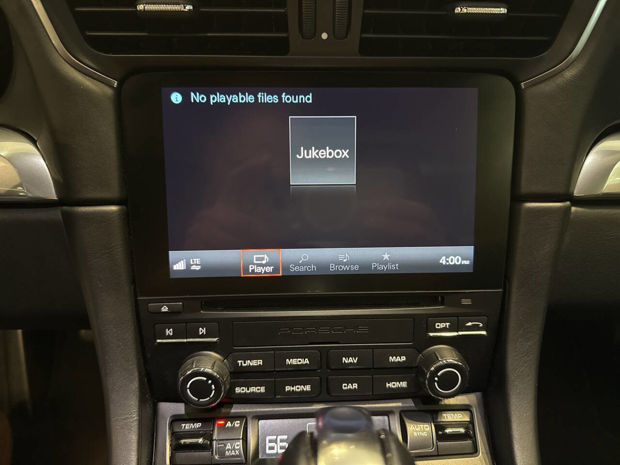 Used 2019 Porsche 911 Carrera 4 w/ Sportdesign Package image 19