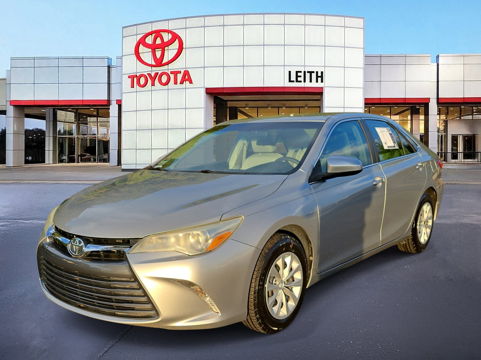 Used 2016 Toyota Camry LE