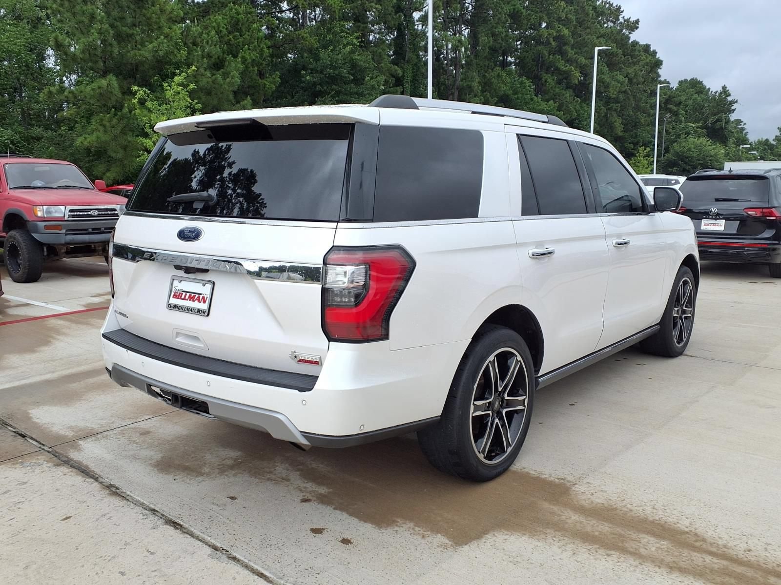 Used 2019 Ford Expedition Limited w/ Texas Edition Package AWD/4WD image 6