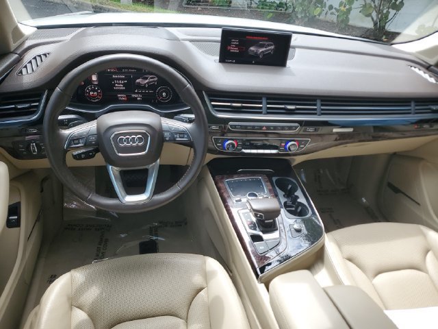 Used 2019 Audi Q7 3.0T Prestige w/ Prestige Package AWD/4WD image 17